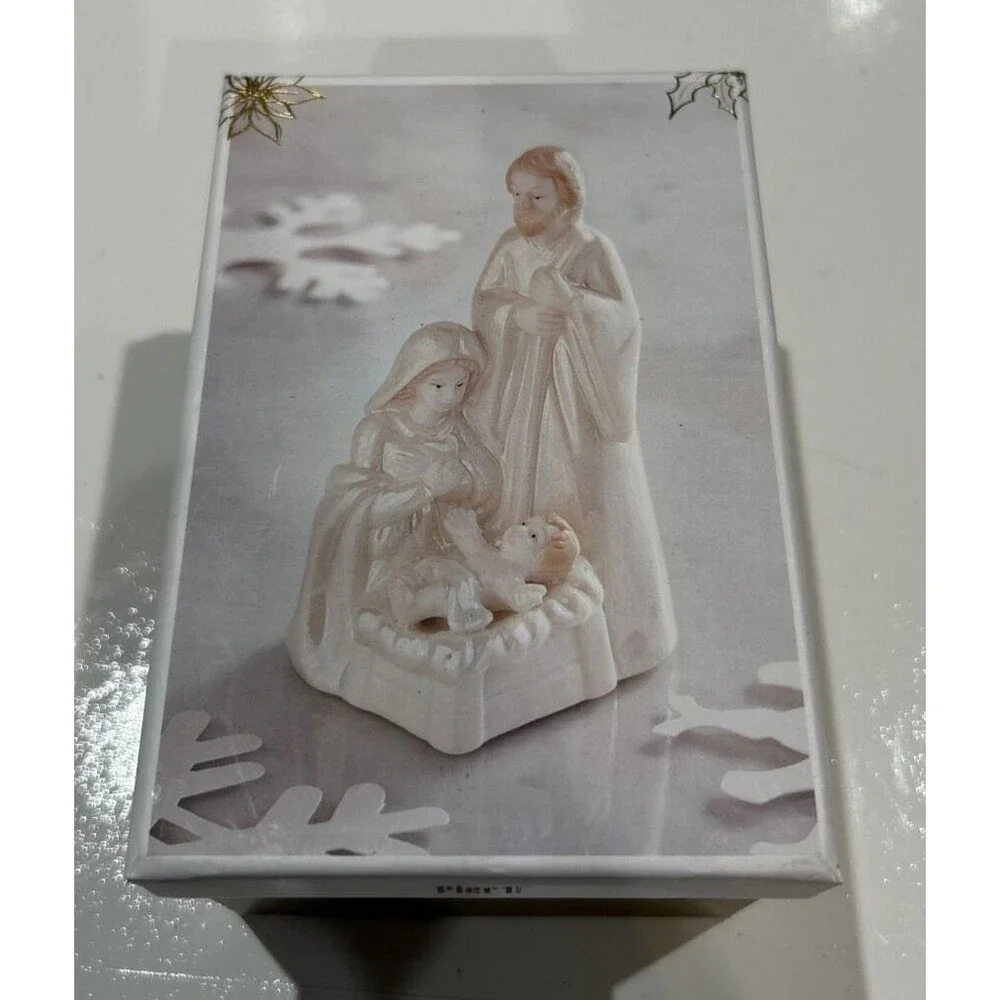 Pier 1 Nativity Figurine Holy Family Christmas Jesus in Manger Mary Joseph